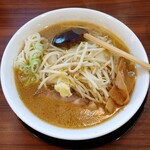 極味噌本舗 - 札幌味噌ラーメン（880円）