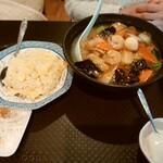 中国料理 王記 - 広東麺と半チャーハン820円