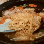 中国料理 王記 - 広東麺と半チャーハン820円