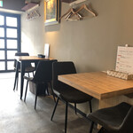 ターボラ - テーブル席