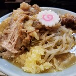 自家製麺 No11 - ニンニク方面。