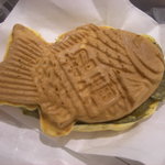 おめで鯛焼き本舗 - 桜道明寺鯛焼き（\160）