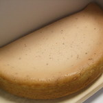 苺ミルクチーズケーキ　ハーフ（1600円）