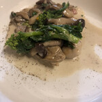 Brasserie24℃ - 牡蠣とキノコと菜の花