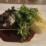 Tommy Bahama Restaurant, Bar & Store - 