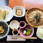 Umihiko tarou - ざる蕎麦とミニうに丼セット 1,800円