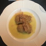 洋凡料理 NAKAMURA - 真鯛の海老真丈ぬりゴマ風味 ブールブランソース