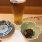 Sushi Shousuke - 突き出しの蛸煮、生ビール