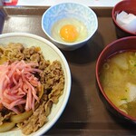 すき家 - 牛丼に紅生姜は欠かせない（笑）