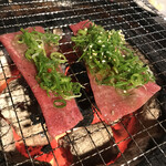 炭火 七りん - ネギ巻き塩タン