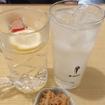 とん平 - 焼酎お湯割り＆レモンサワ－