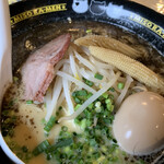 ぶぃスリー - 