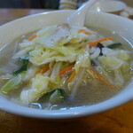 中華料理 鳳凰 - タンメン 太麺 700円 