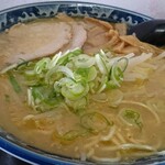 日の出食堂 - みそラーメン接写