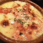 ケーシービー サンヨンニ - トマトとチーズの重ね焼き