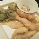 ケーシービー サンヨンニ - 子持ち白魚と空豆のフリット