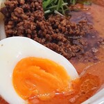 担担麺屋930 - 赤担担麺のアップ