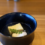 瞬 - 筍しんじょと甘鯛のお椀、筍の皮と昆布のお出汁