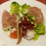 Biidoro - ハモンセラーノのミックスサラダ