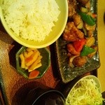 大戸屋 - 鶏と野菜の黒酢あん定食 790円
