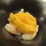 レストラン キモト - 【甘海老とフィンガーライムのタルタル　萩産紫雲丹を添えて】アップ♪