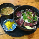 市場のめし屋 浜ちゃん - かつおタタキ丼￥650(税込)