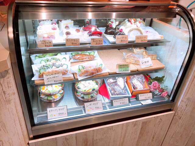 ナガハマコーヒー 秋田赤十字病院店(NAGAHAMA COFFEE) - 四ツ小屋(カフェ)