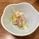 Tachinomi Daruma - サービスでいただきました。鶏肉とネギの胡麻ダレ和え？