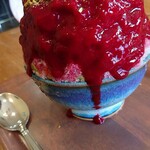 つばめ氷菓店 - ラズベリーピスタチオカスタード