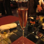 オリエンタルラウンジ - ヴーヴクリコ　ロゼ