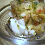 TTOAHISU - ＊白子様は一度ボイルし、昆布出汁に漬けた品で下味がよく浸みています。上品な味わいで美味しい。 昆布や切り干し大根などを使用したソース（でいいかしら）は和風テイストで、白子様の旨みを損なわず美味。