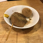 大衆酒場 かぶら屋 - 黒おでん たまごと黒はんぺん