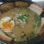 Ramen Izakaya Waraku - チャーシュー麺