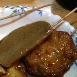 静岡おでん 酔ごころ - 黒はんぺんと玉ねぎの入ったさつまあげ