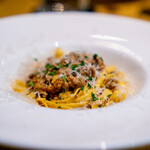 ラ トラットリアッチャ  - 仔羊のラグーソースのタリアテッレ