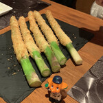 ステラ - 名物デカいアスパラ