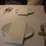 エスト! プロッシモ - ２階トラットリア　テーブルセッティング