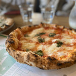 ア フェネステッラ - 