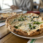 ア フェネステッラ - 