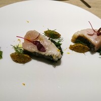 QUAND L'APPETIT VA TOUT VA ! - サワラの低温ロースト 三陸産ワカメ オリーブクルミフキノトウを使ったペースト