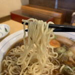 あきん亭 - 麺リフト