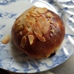 ブーランジェリー セイジアサクラ - ぶどうパン 140円税込