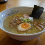 和風BAR 玲 - 塩ラーメン（岩手の地鶏使用）¥700税込み