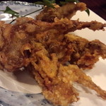 森のおはな - 味は薄味でクセがあまり無く、肉はプリッとしてて、衣と骨が香ばしい