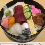 吉亀寿司 - ちらし寿司