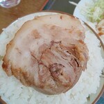 かもだ - 直径にして10cmオーバー
      １枚でなかなかの迫力