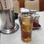 中華料理絋月 - お冷やじゃなくてお茶が出てくる