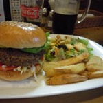 OATMAN DINER - Avocado Burger