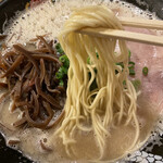 博多 一幸舎 博多デイトス店 - キクラゲラーメン880円