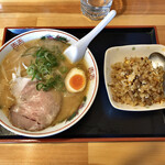 ラーメン食堂 - Bセット。